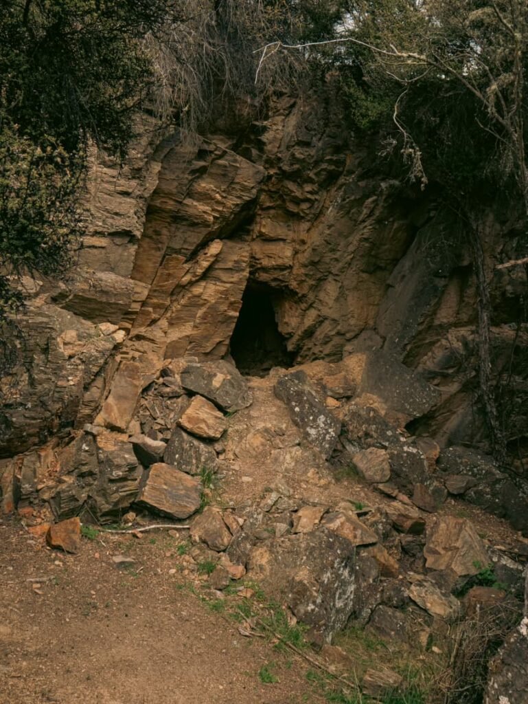 শিরোনাম : আসহাবে কাহফ – তারা কী চেয়েছিল, আর কী চায়নি ?